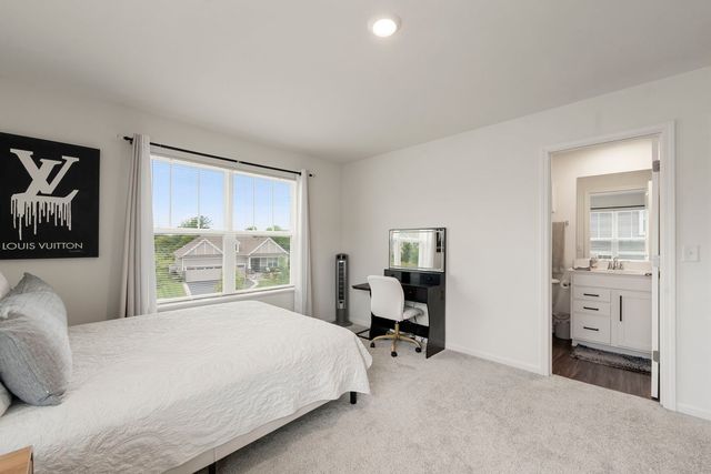 1009 Persimmon Court, Crystal Lake, IL 60012