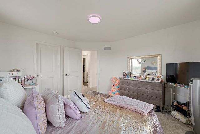 1009 Persimmon Court, Crystal Lake, IL 60012