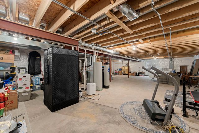 1009 Persimmon Court, Crystal Lake, IL 60012