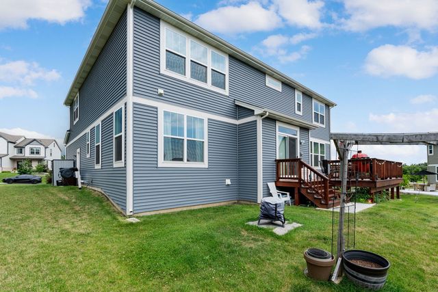 1009 Persimmon Court, Crystal Lake, IL 60012