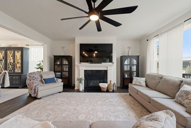 1009 Persimmon Court, Crystal Lake, IL 60012