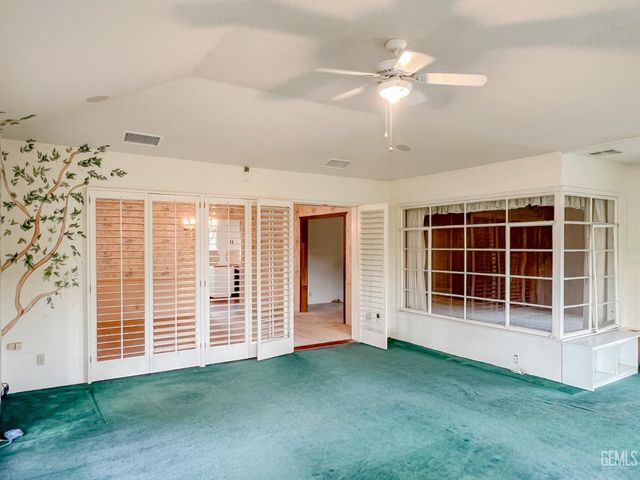 2432 Beech Street, Bakersfield, CA 93301