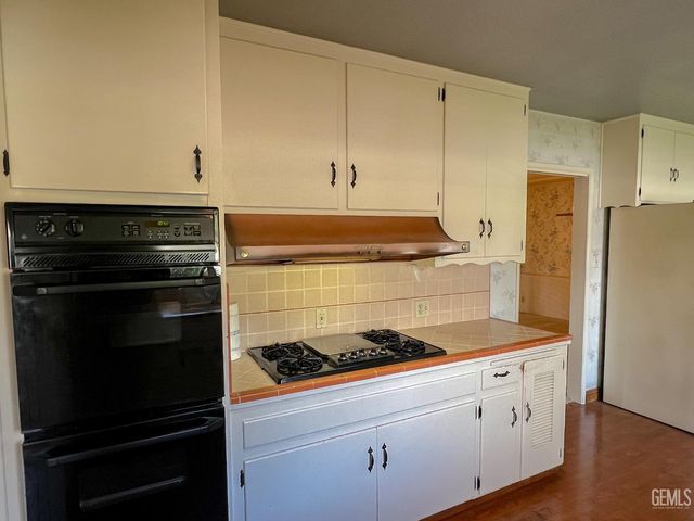 2432 Beech Street, Bakersfield, CA 93301