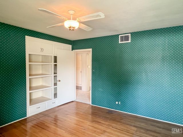 2432 Beech Street, Bakersfield, CA 93301