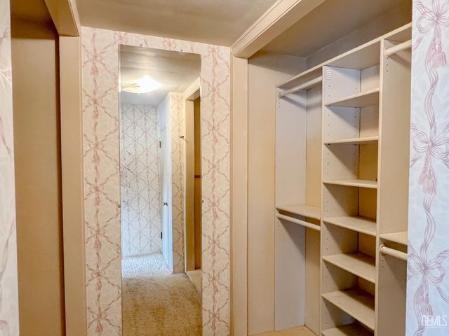 2432 Beech Street, Bakersfield, CA 93301