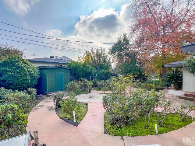 2432 Beech Street, Bakersfield, CA 93301