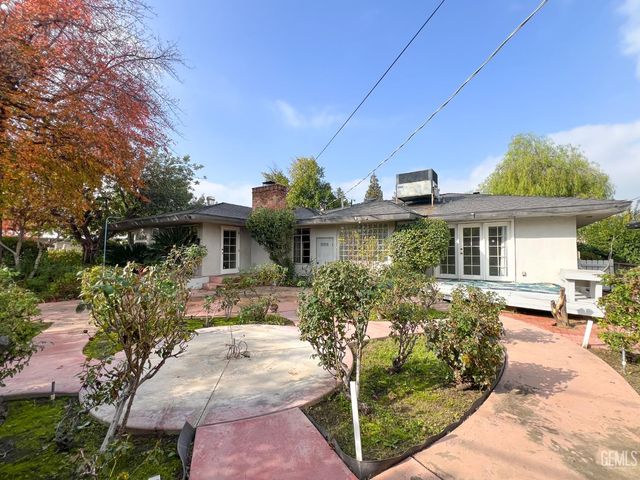 2432 Beech Street, Bakersfield, CA 93301