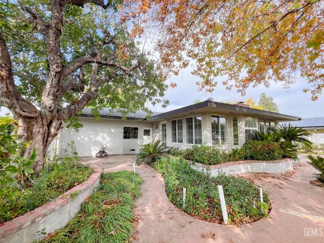 2432 Beech Street, Bakersfield, CA 93301