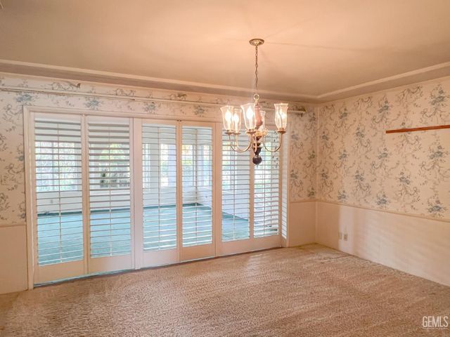 2432 Beech Street, Bakersfield, CA 93301