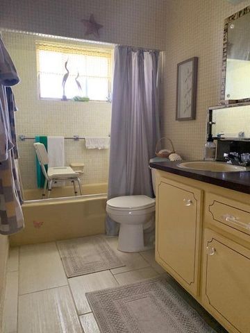 2916 Crosley Drive E M, West Palm Beach, FL 33415