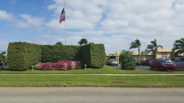 2916 Crosley Drive E M, West Palm Beach, FL 33415