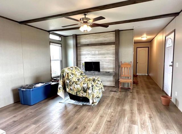 358 County Road 4521, Palacios, TX 77465