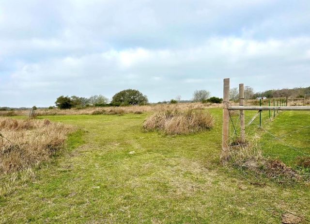 358 County Road 4521, Palacios, TX 77465