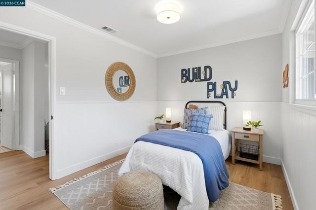 77 Cleopatra Dr, Pleasant Hill, CA 94523