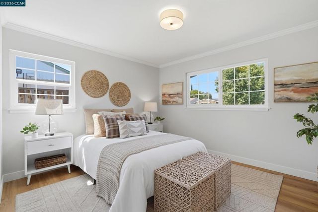 77 Cleopatra Dr, Pleasant Hill, CA 94523
