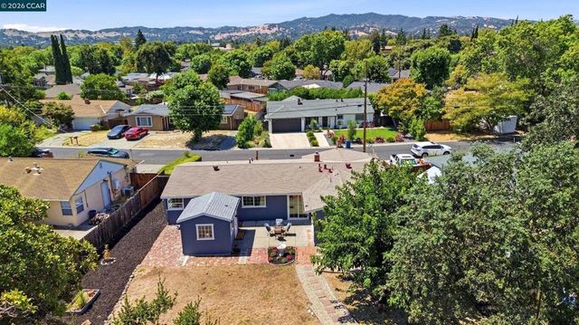 77 Cleopatra Dr, Pleasant Hill, CA 94523