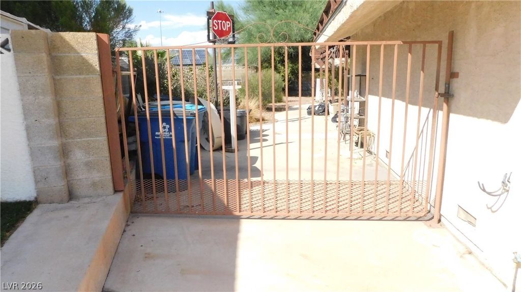 6600 Pickford Lane, Las Vegas, NV 89107 — photo 2