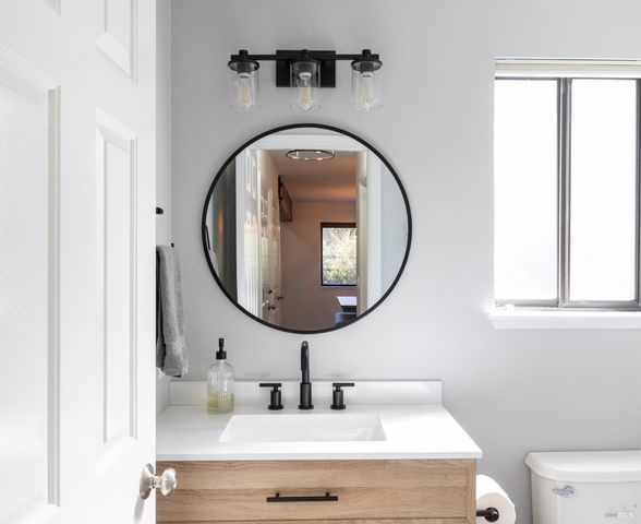 1906 Belair Way, Santa Rosa, CA 95403