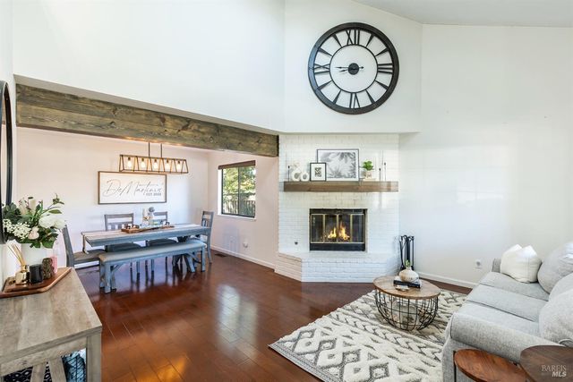 1906 Belair Way, Santa Rosa, CA 95403