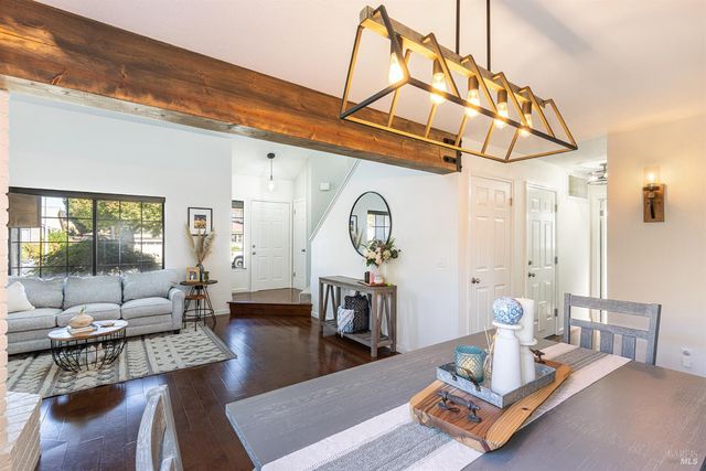 1906 Belair Way, Santa Rosa, CA 95403