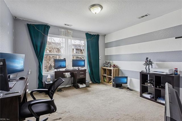 526 W 36th ST, Norfolk, VA 23508