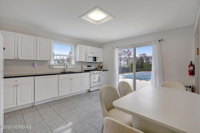 210 Larchwood Avenue, Oakhurst, NJ 07755