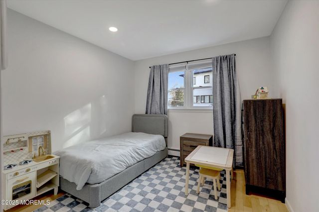 210 Larchwood Avenue, Oakhurst, NJ 07755