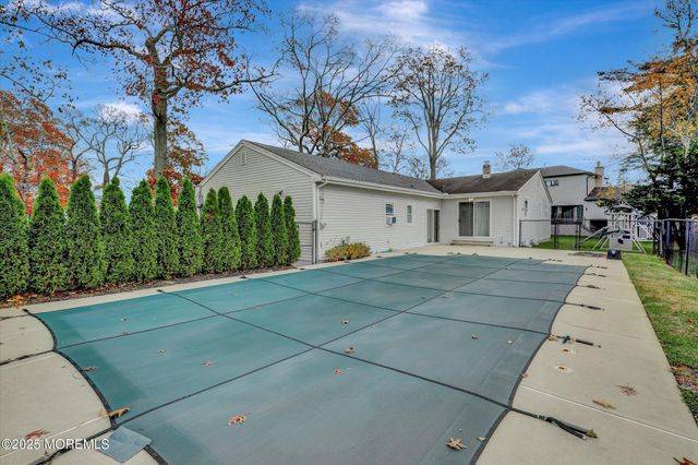 210 Larchwood Avenue, Oakhurst, NJ 07755