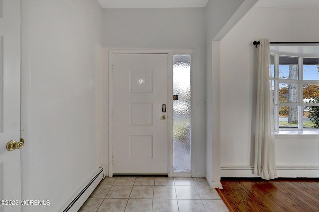 210 Larchwood Avenue, Oakhurst, NJ 07755