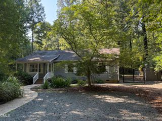 137 B Windsor Circle, Chapel Hill, NC 27516