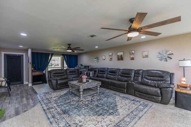 1056 Fm 2938 Road, Buna, TX 77612