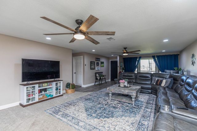 1056 Fm 2938 Road, Buna, TX 77612