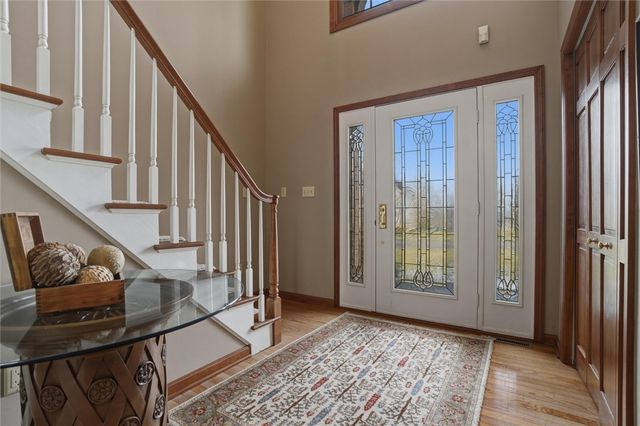 1000 Fawn Valley Dr, Cecil, PA 15317