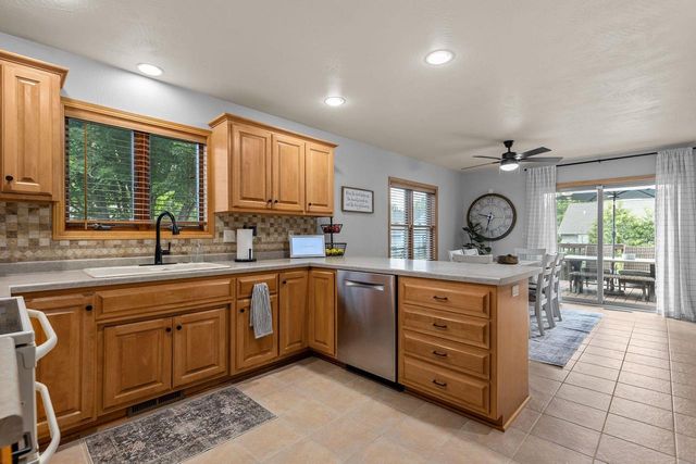 W5546 MUTZY WAY, Appleton, WI 54915