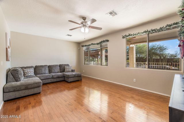 39517 N NOBLE HAWK Court, Phoenix, AZ 85086