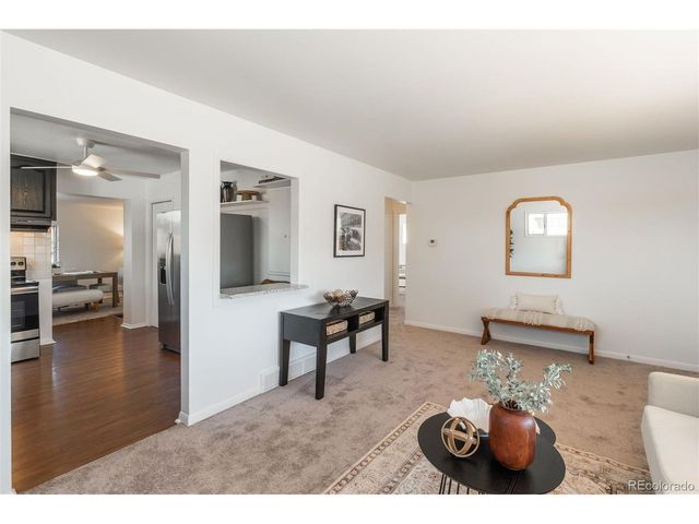 7220 Avrum Dr, Denver, CO 80221