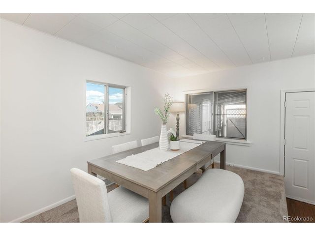 7220 Avrum Dr, Denver, CO 80221