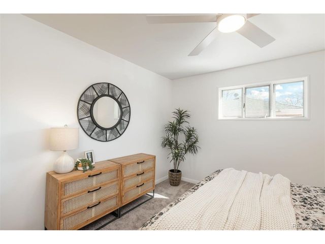 7220 Avrum Dr, Denver, CO 80221