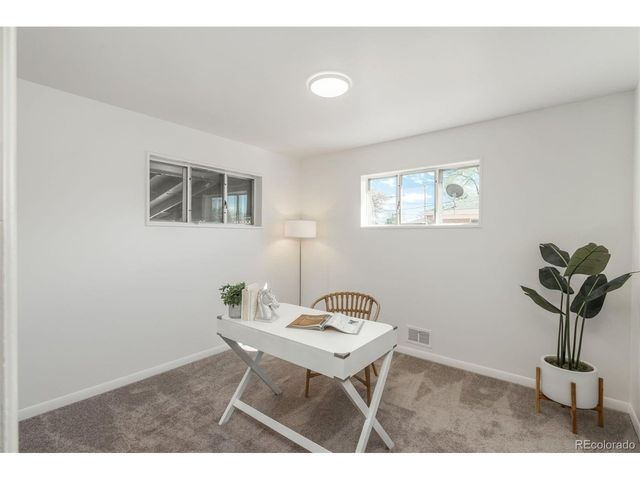 7220 Avrum Dr, Denver, CO 80221