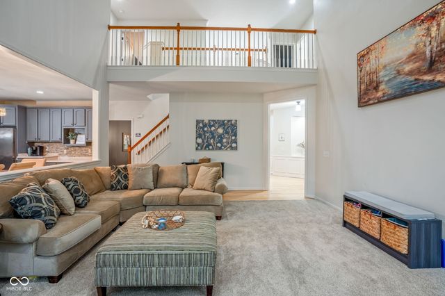 11667 Shadowwood Court, Zionsville, IN 46077