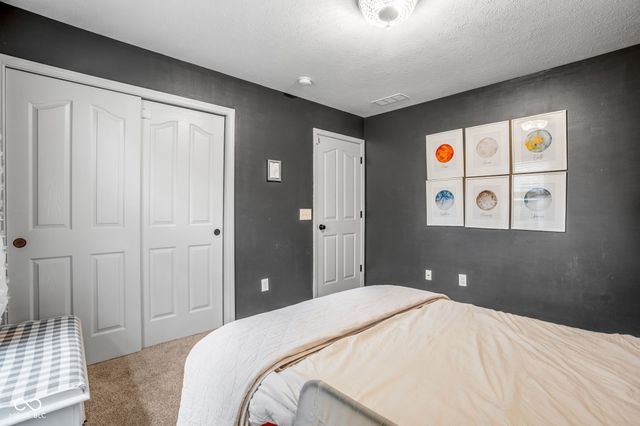 11667 Shadowwood Court, Zionsville, IN 46077