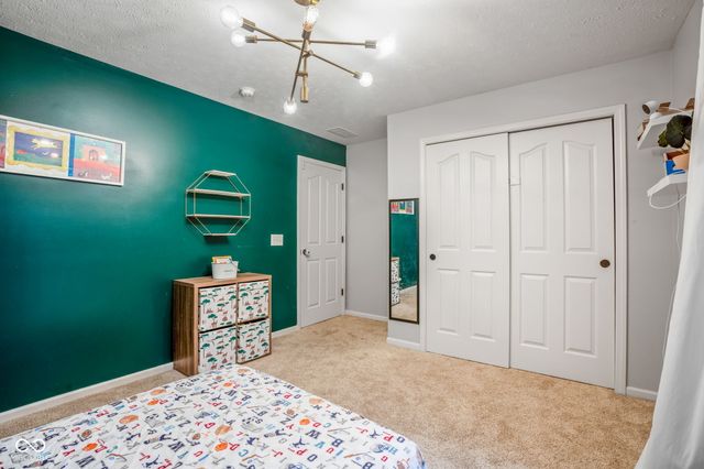 11667 Shadowwood Court, Zionsville, IN 46077
