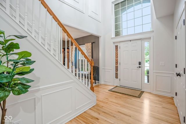 11667 Shadowwood Court, Zionsville, IN 46077
