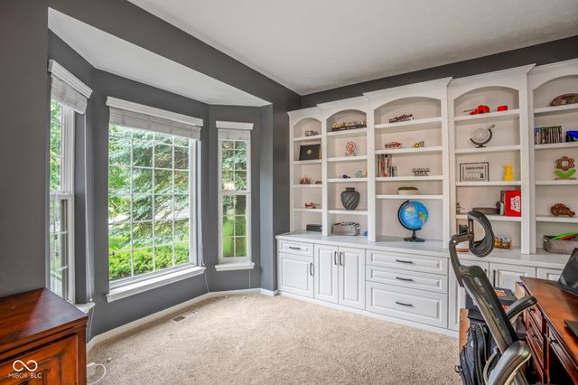 11667 Shadowwood Court, Zionsville, IN 46077