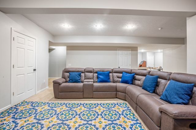 11667 Shadowwood Court, Zionsville, IN 46077