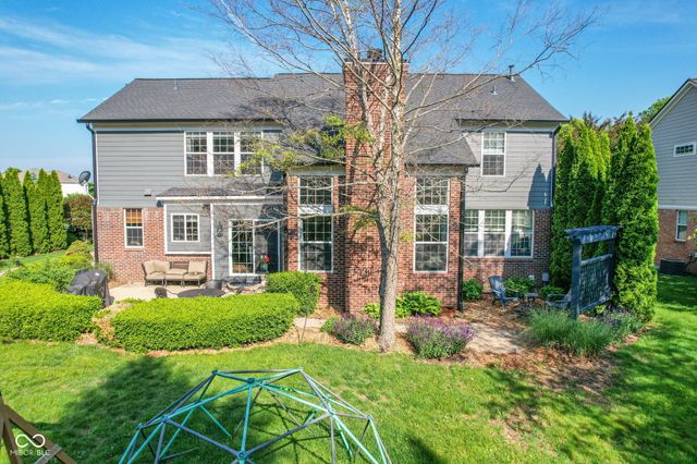 11667 Shadowwood Court, Zionsville, IN 46077