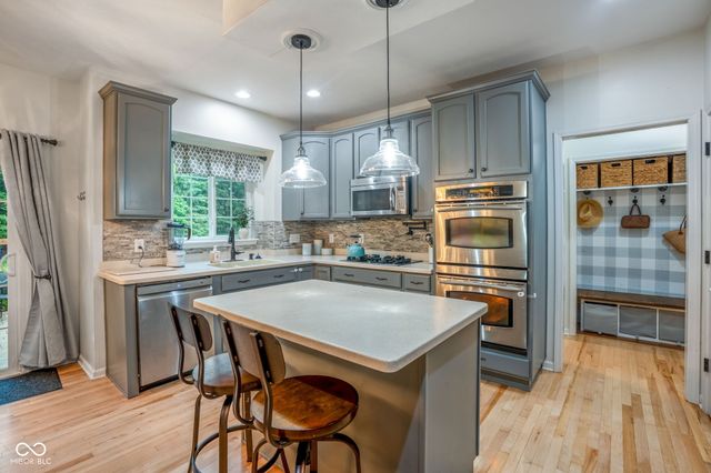 11667 Shadowwood Court, Zionsville, IN 46077