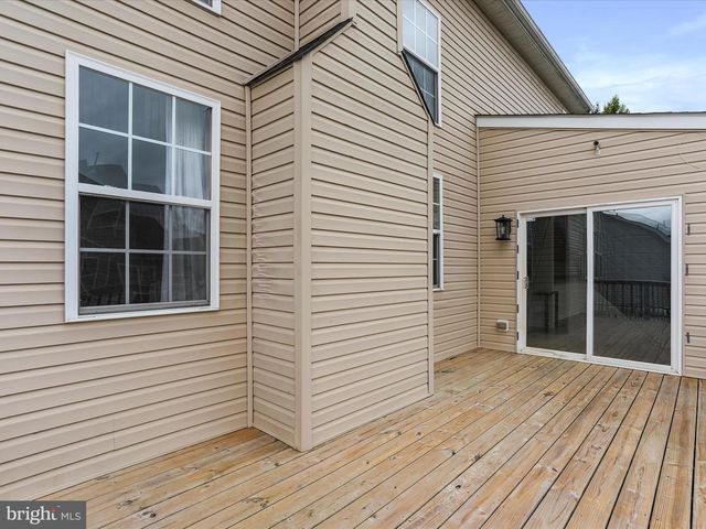 15 OVERBROOK RD, Ranson, WV 25438