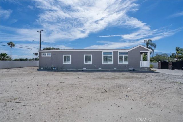2203 Portola, San Bernardino, CA 92407