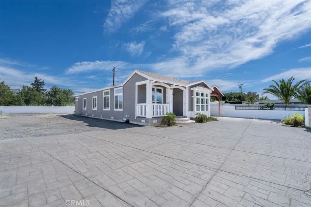 2203 Portola, San Bernardino, CA 92407